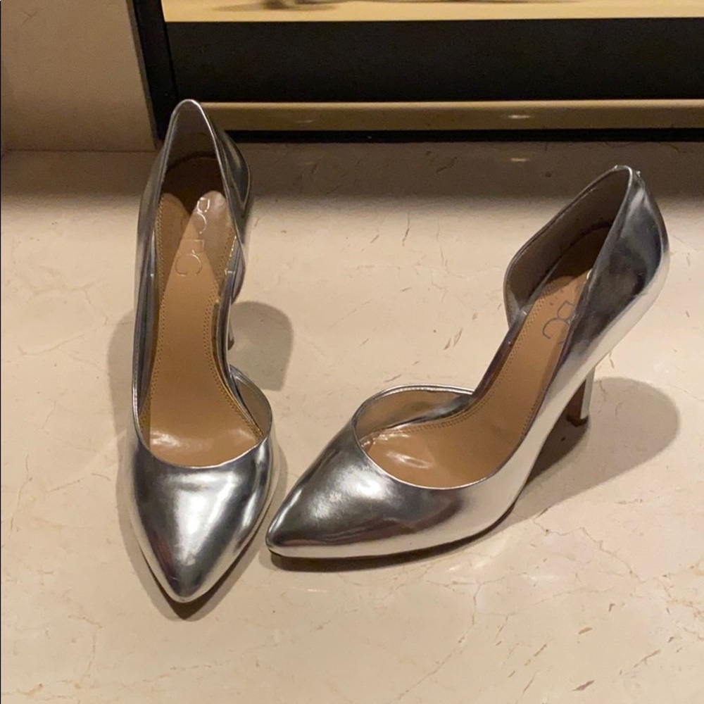 BCBG Pumps/Heels
